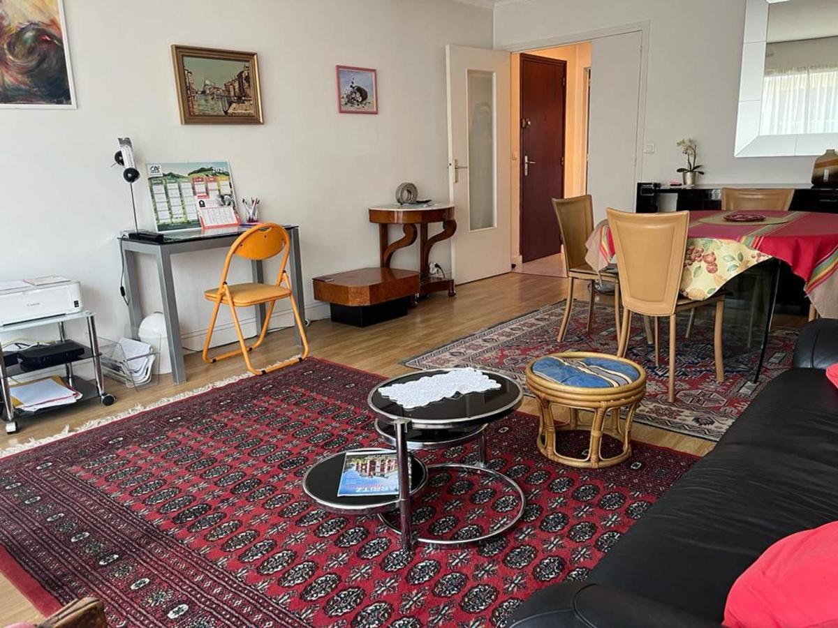 Appartement T4 Avec Parking, Balcon Et Proche Commerces A Biarritz - Fr-1-239-921 Екстериор снимка
