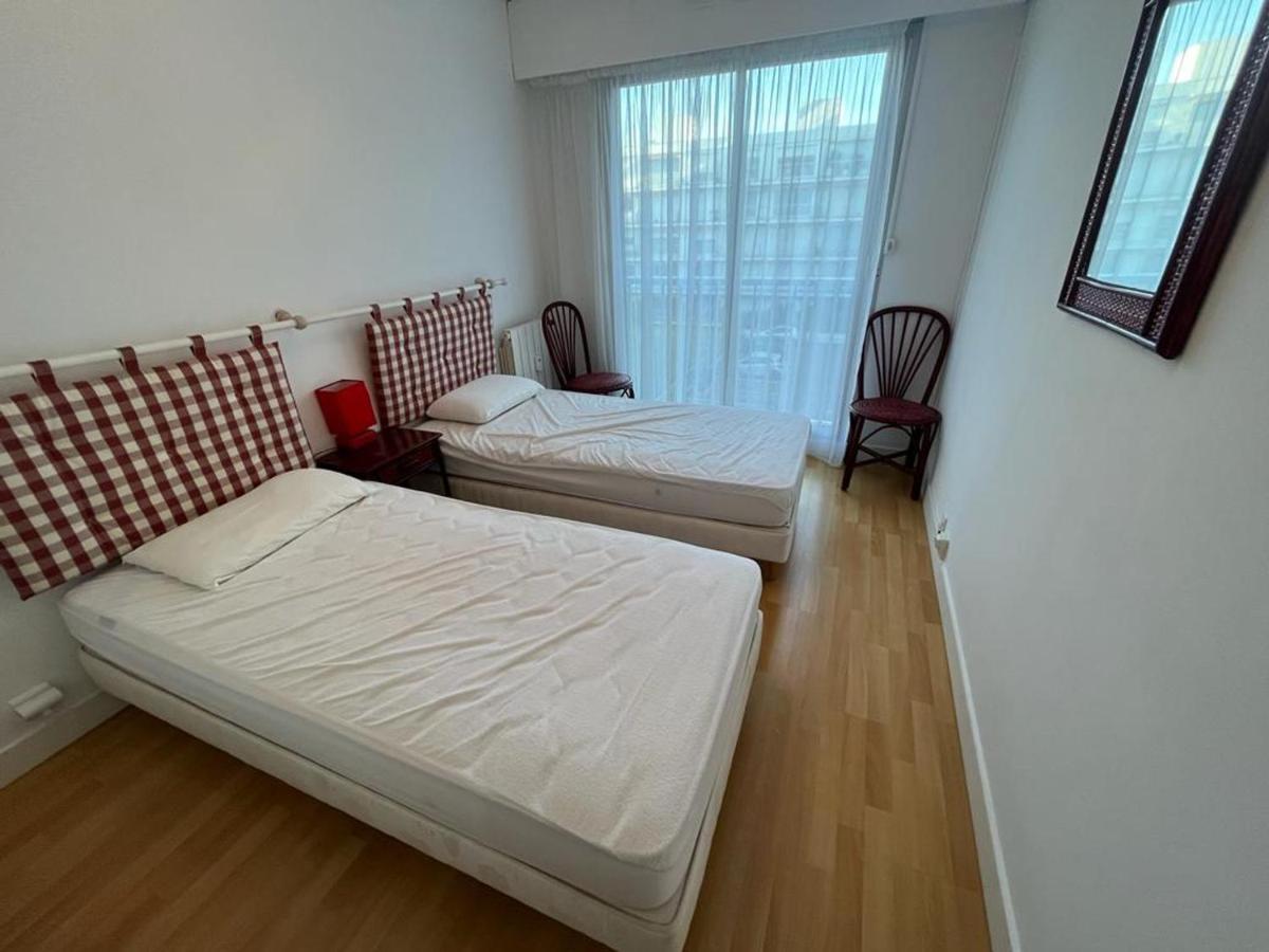 Appartement T4 Avec Parking, Balcon Et Proche Commerces A Biarritz - Fr-1-239-921 Екстериор снимка