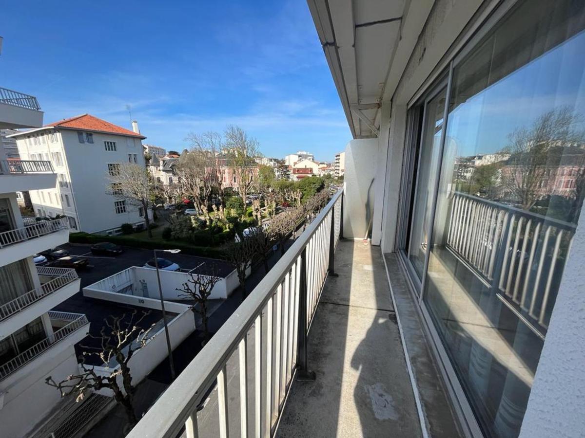 Appartement T4 Avec Parking, Balcon Et Proche Commerces A Biarritz - Fr-1-239-921 Екстериор снимка