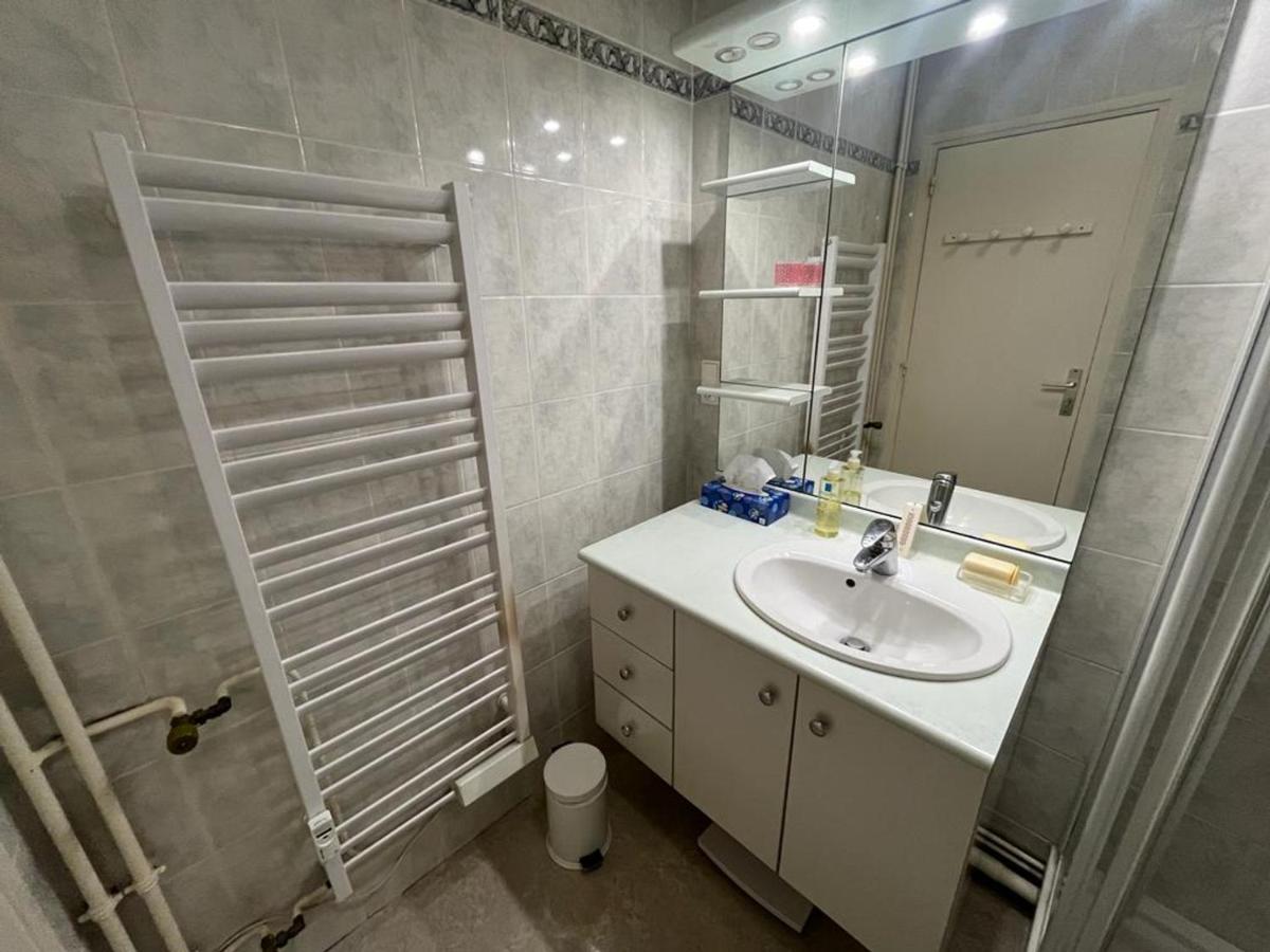 Appartement T4 Avec Parking, Balcon Et Proche Commerces A Biarritz - Fr-1-239-921 Екстериор снимка